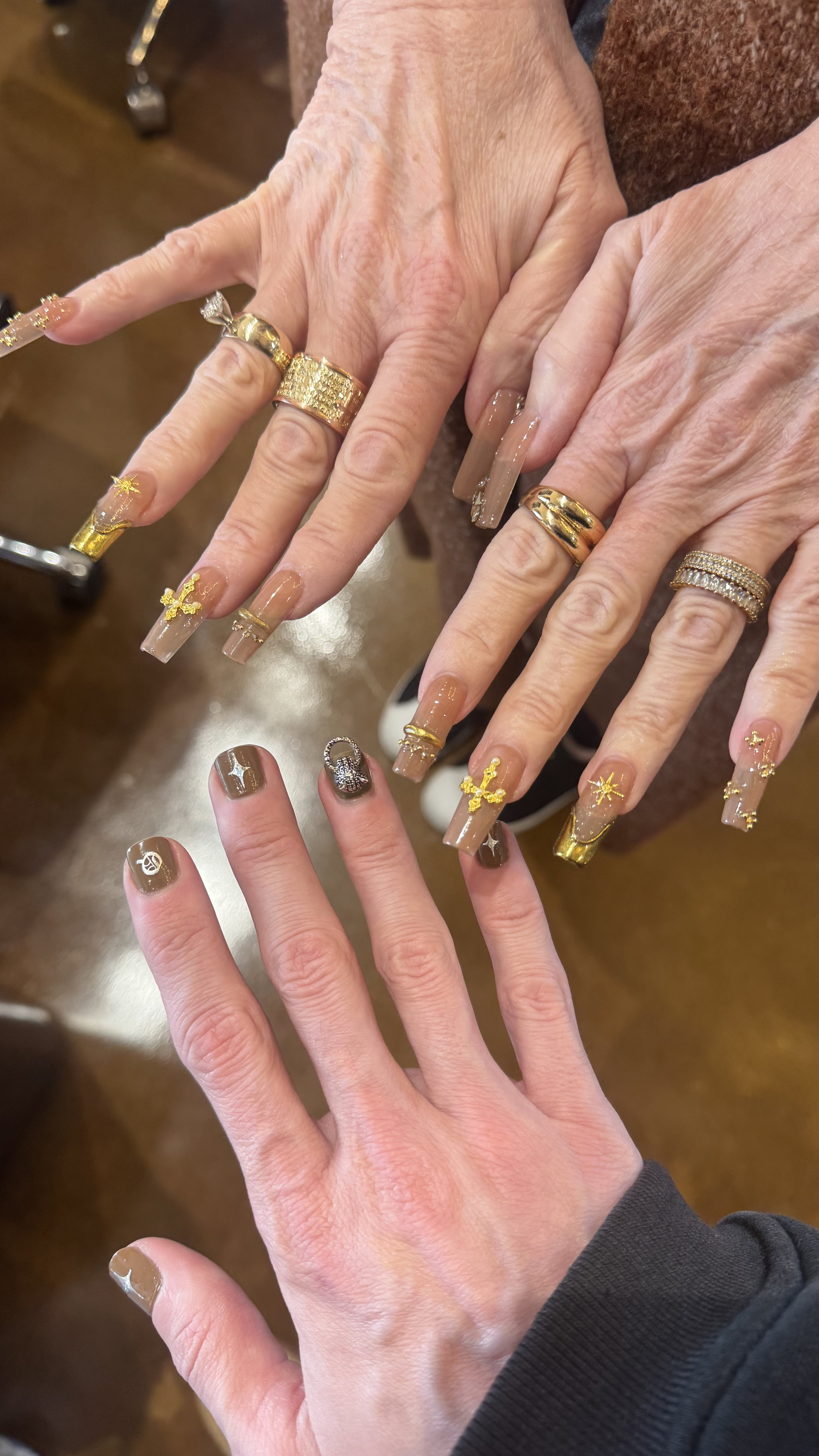 January photo from the Nashville Nails timeline